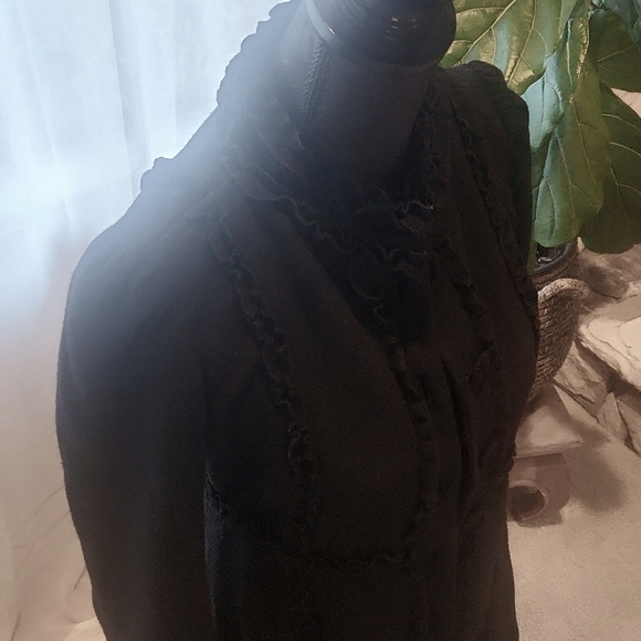 Leifsdottir Black Wool Coat - Picture 3 of 8